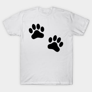 dog paws T-Shirt